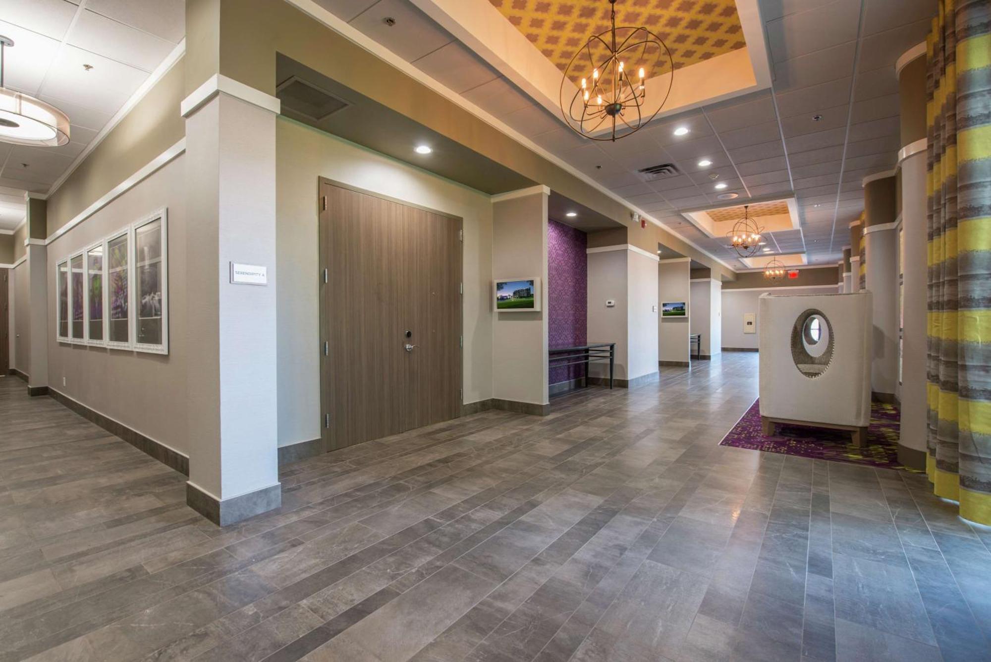 Doubletree By Hilton Winston Salem - University, Nc Exterior photo