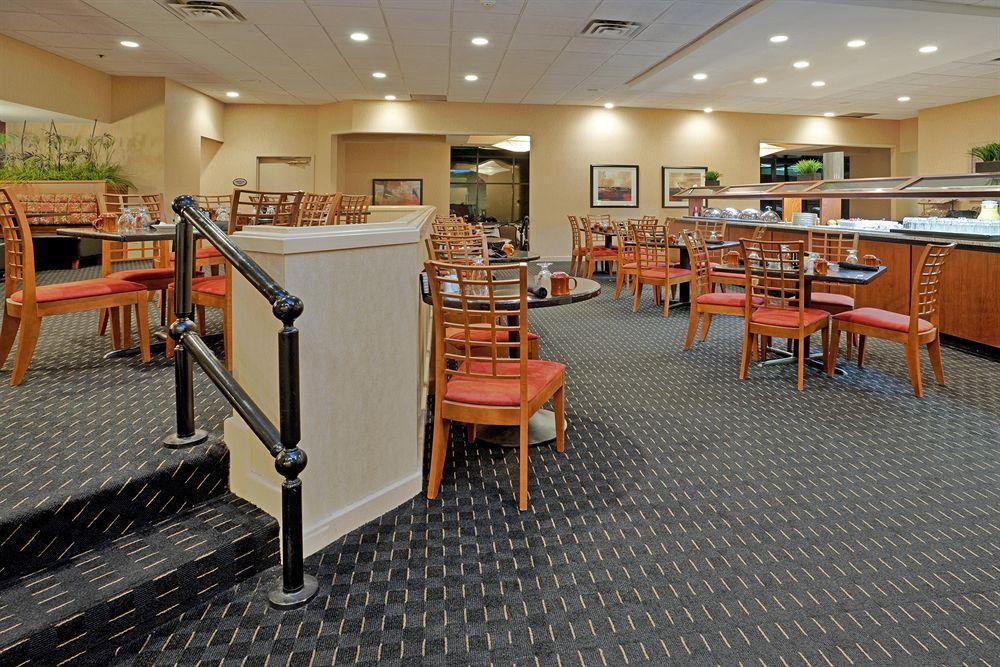 Doubletree By Hilton Winston Salem - University, Nc Restaurant photo